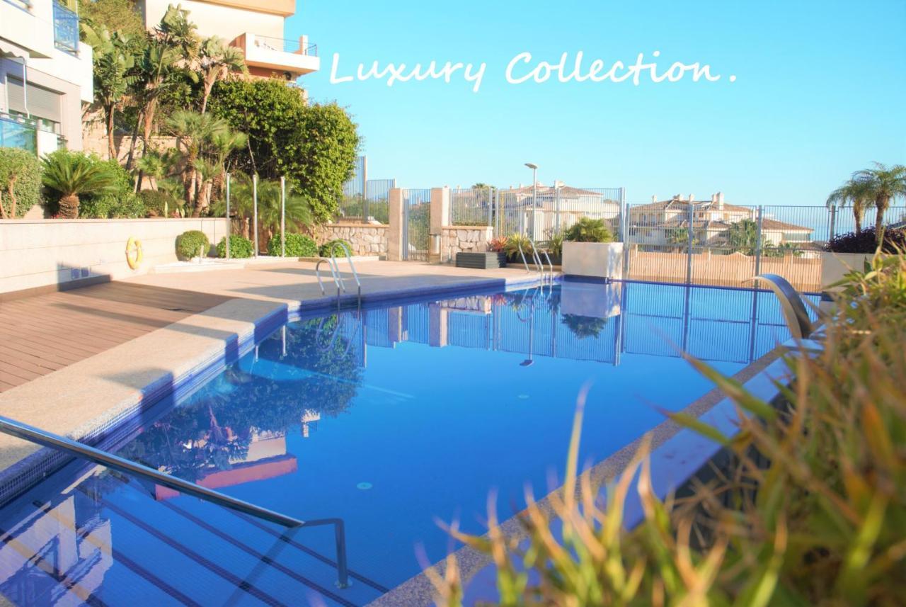 Bay View Luxury Apartment, Amazing Sea View & Pool Benalmadena